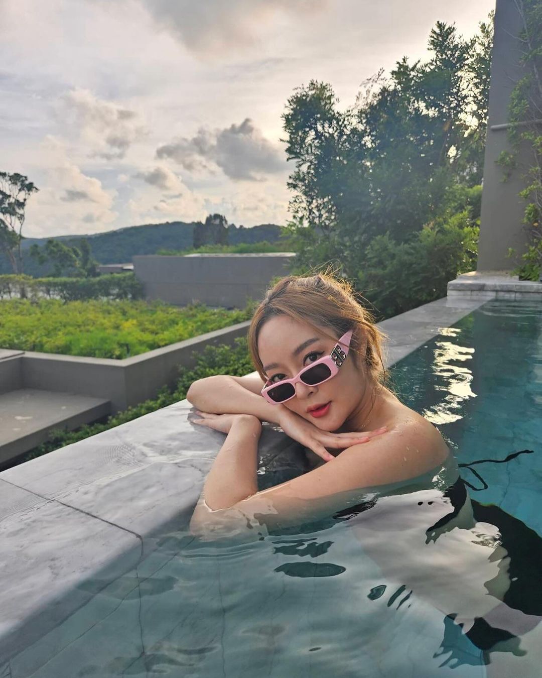 แก้มบุ๋ม - ปรียาดา สิทธาไชย