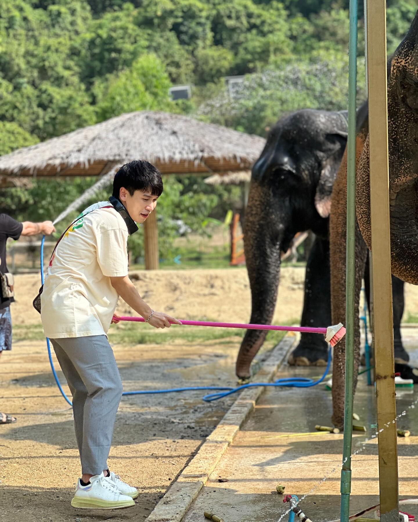 แก้มบุ๋ม - ปรียาดา สิทธาไชย