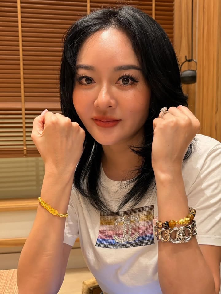 แก้มบุ๋ม - ปรียาดา สิทธาไชย