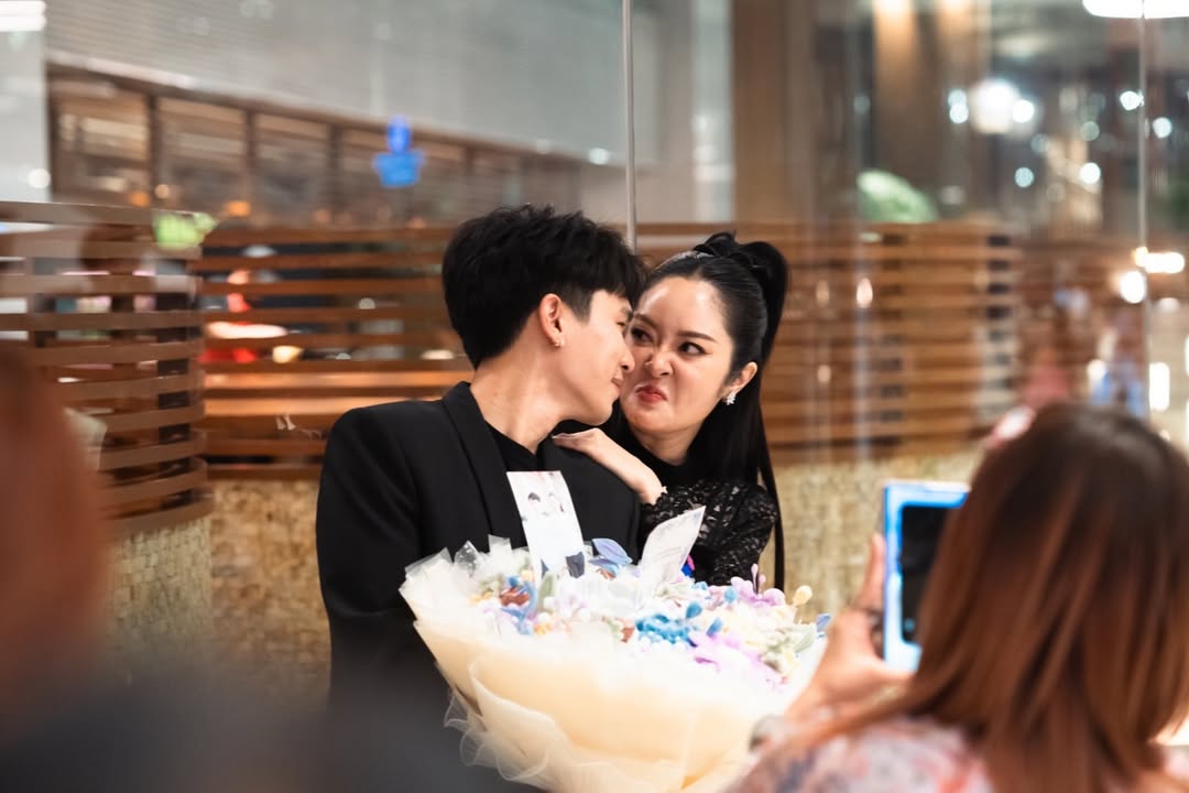 แก้มบุ๋ม - ปรียาดา สิทธาไชย