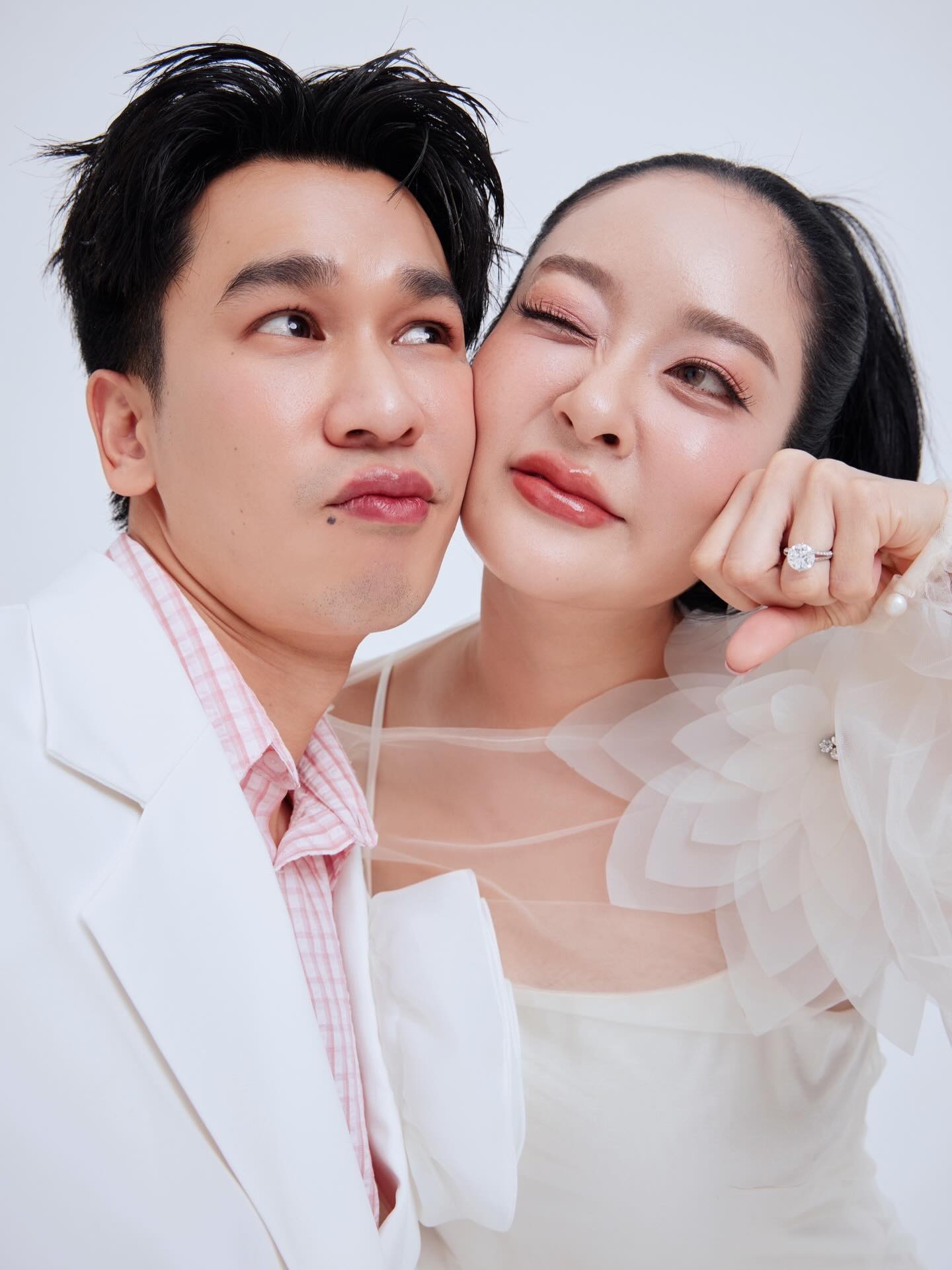แก้มบุ๋ม - ปรียาดา สิทธาไชย