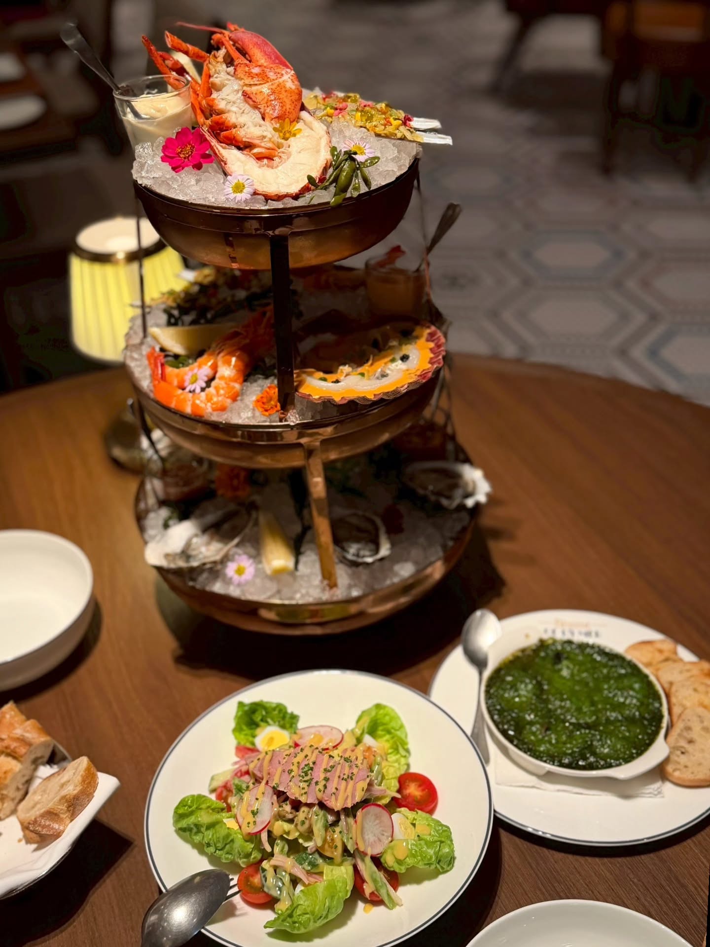 คริส หอวัง