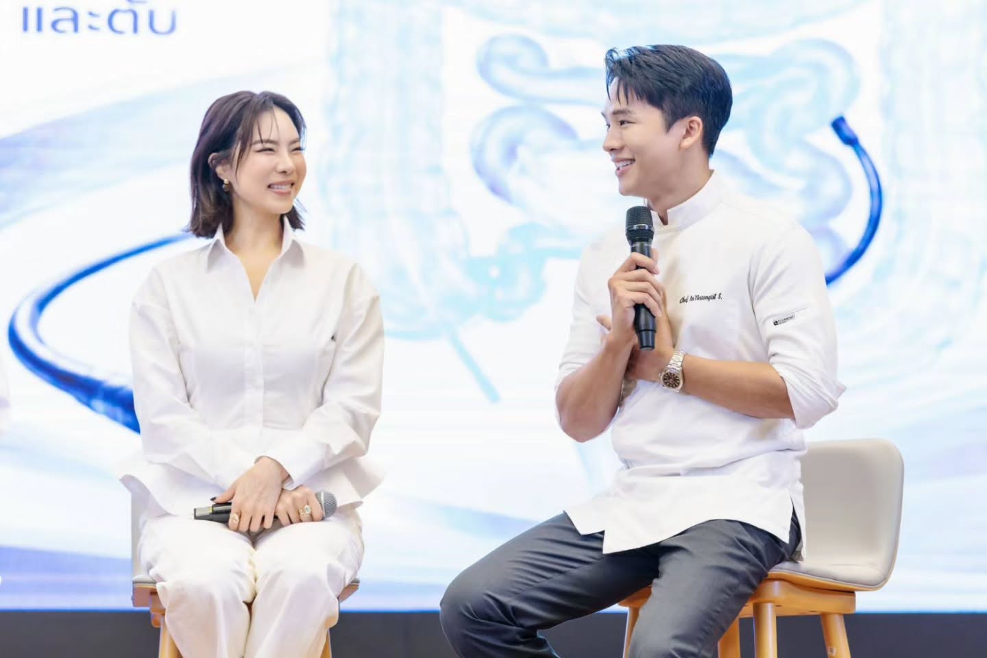 คริส หอวัง