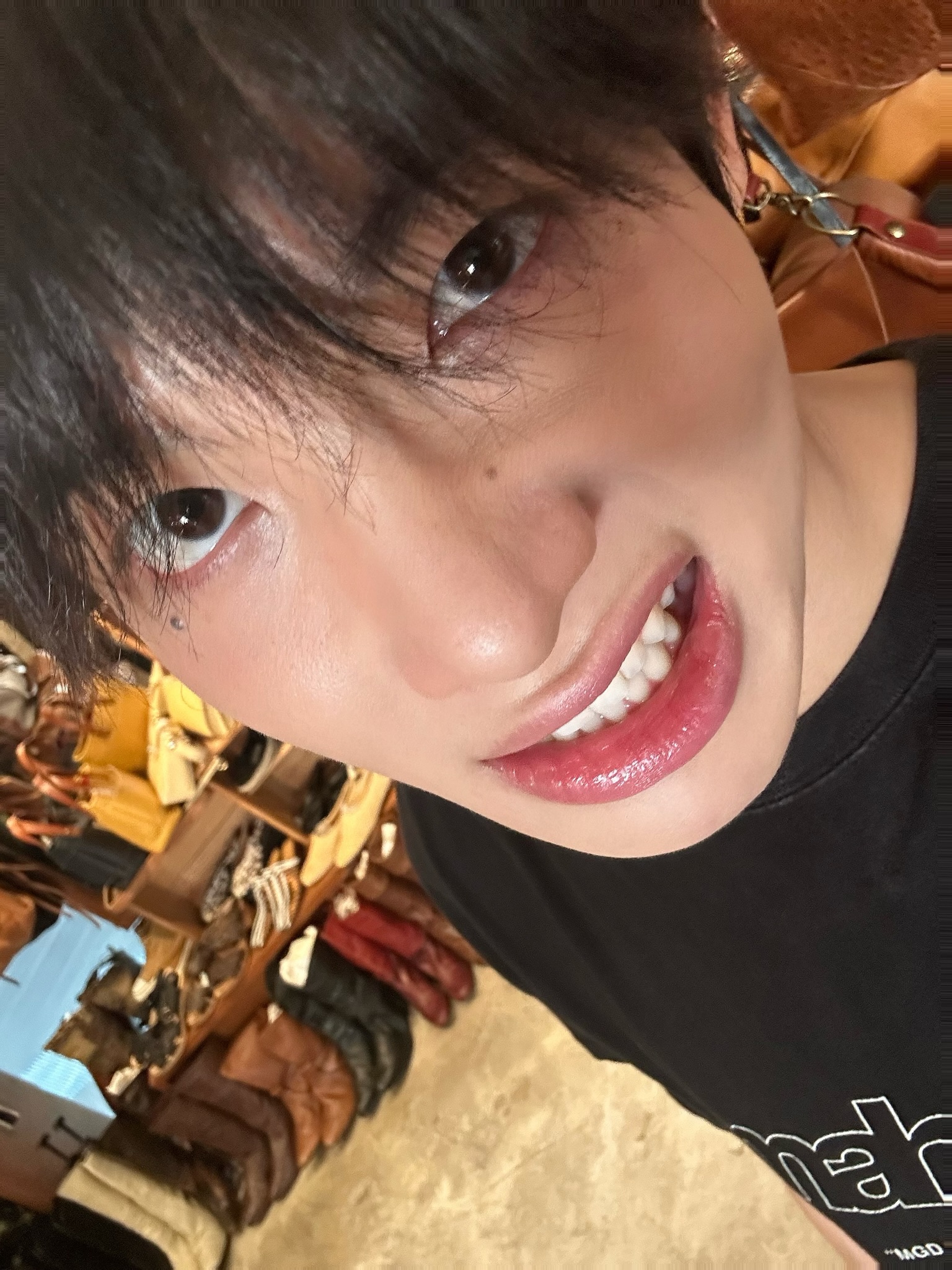 มิน - ธนกฤต ยิ่งวัฒนกุล