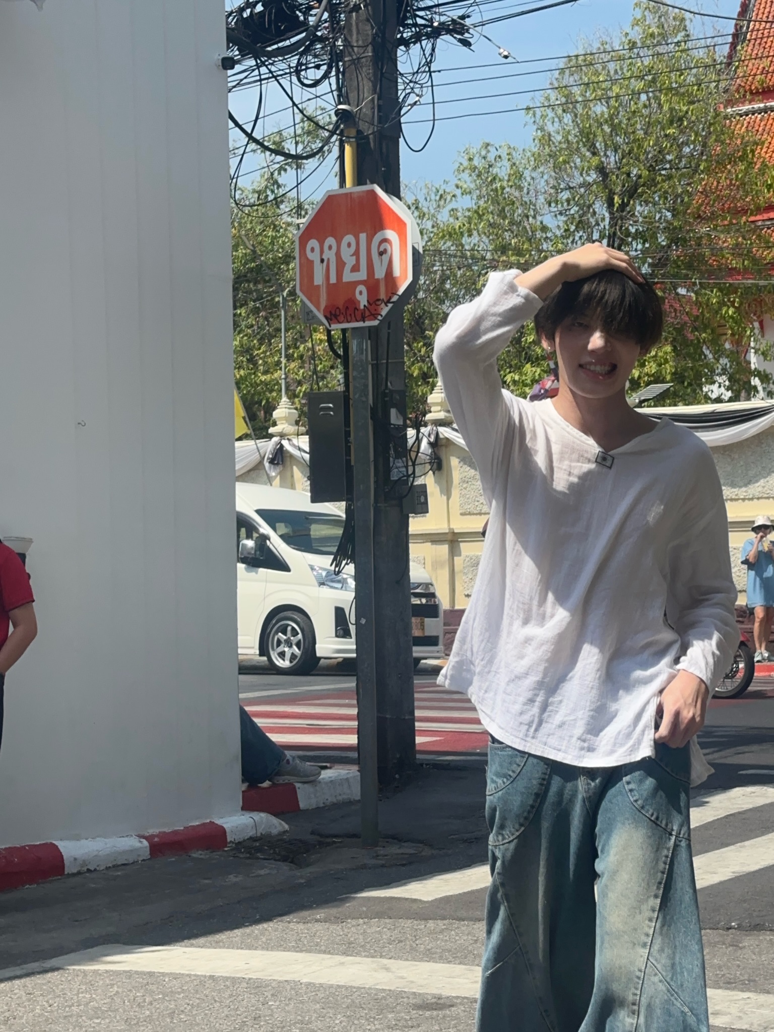 มิน - ธนกฤต ยิ่งวัฒนกุล