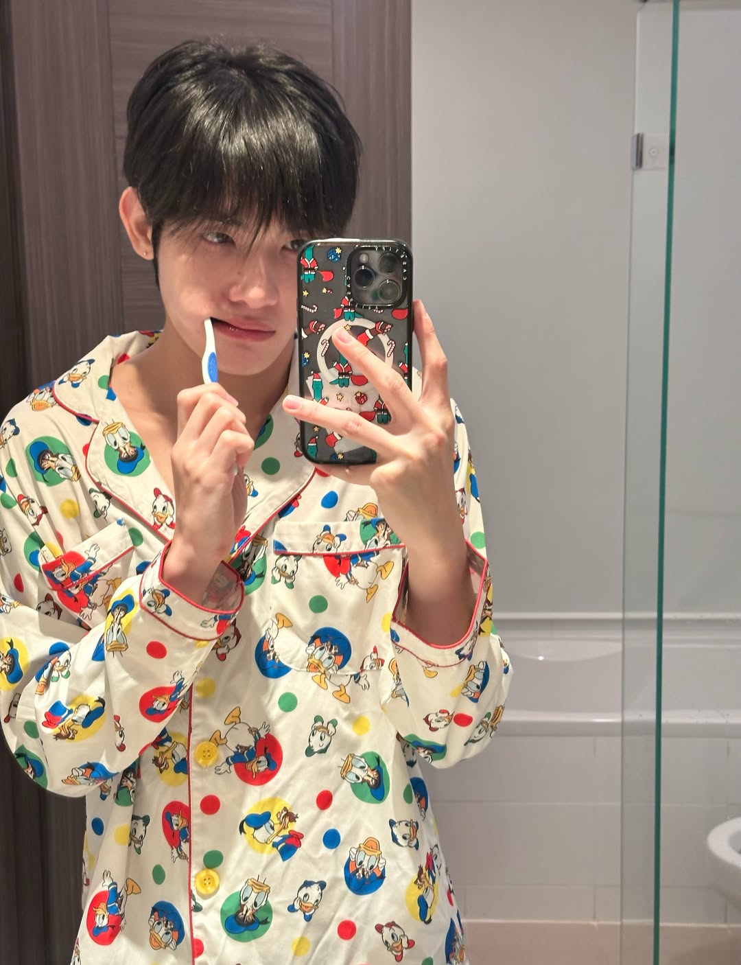 มิน - ธนกฤต ยิ่งวัฒนกุล
