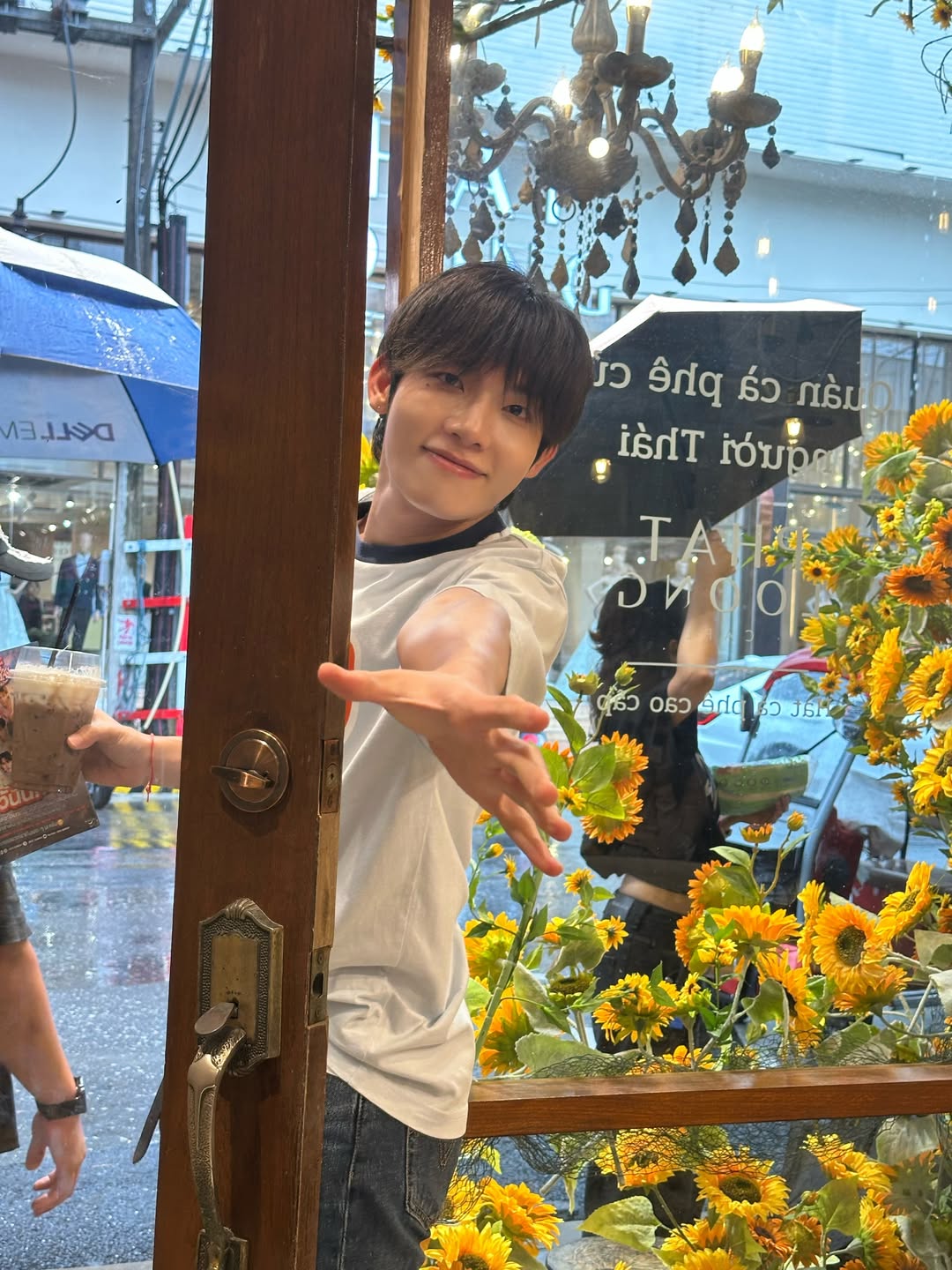มิน - ธนกฤต ยิ่งวัฒนกุล
