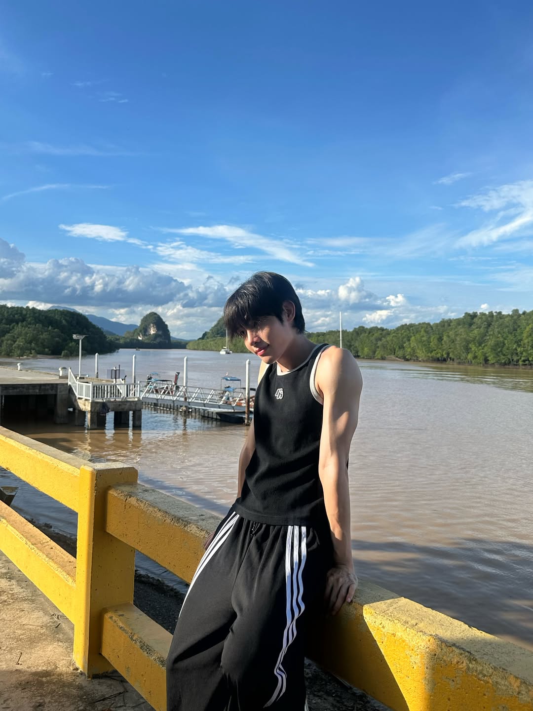 มิน - ธนกฤต ยิ่งวัฒนกุล