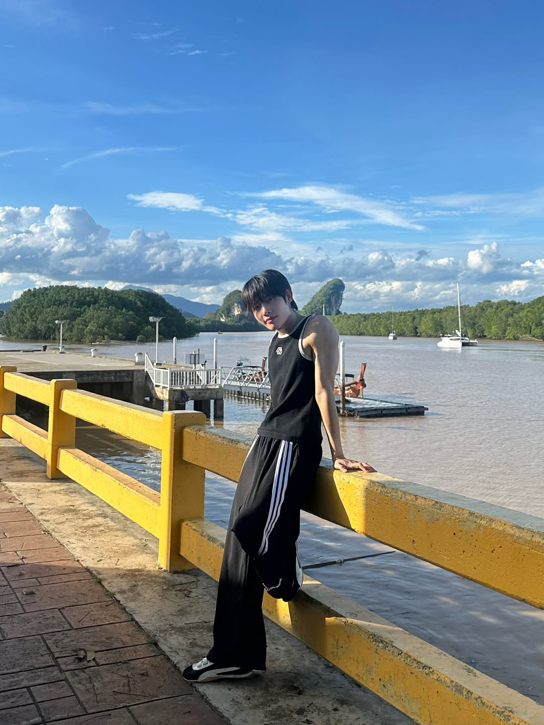 มิน - ธนกฤต ยิ่งวัฒนกุล