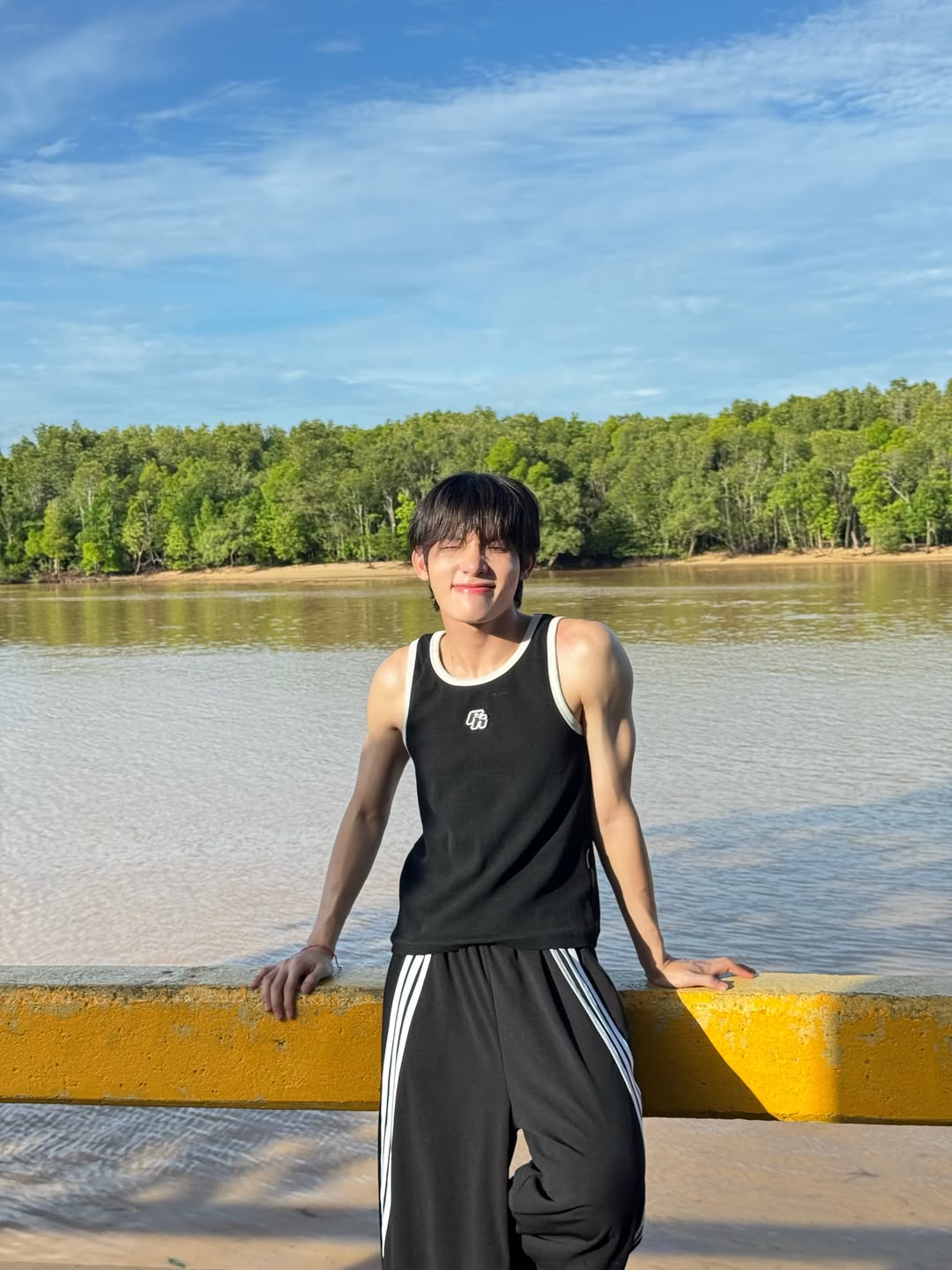 มิน - ธนกฤต ยิ่งวัฒนกุล