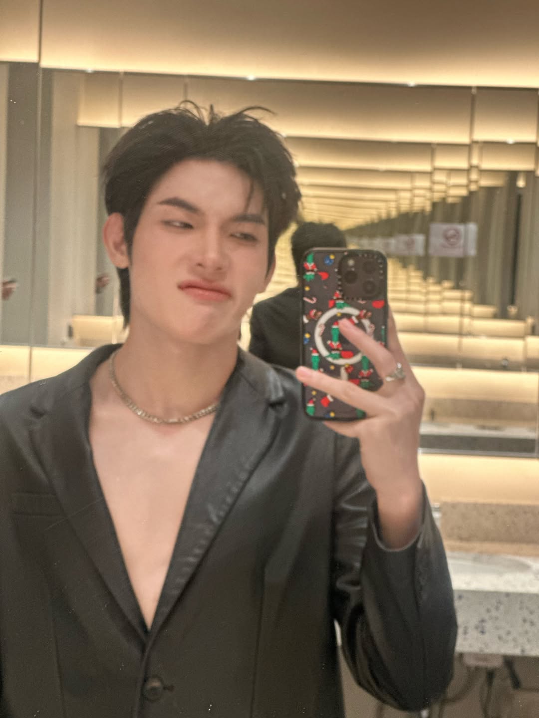 มิน - ธนกฤต ยิ่งวัฒนกุล