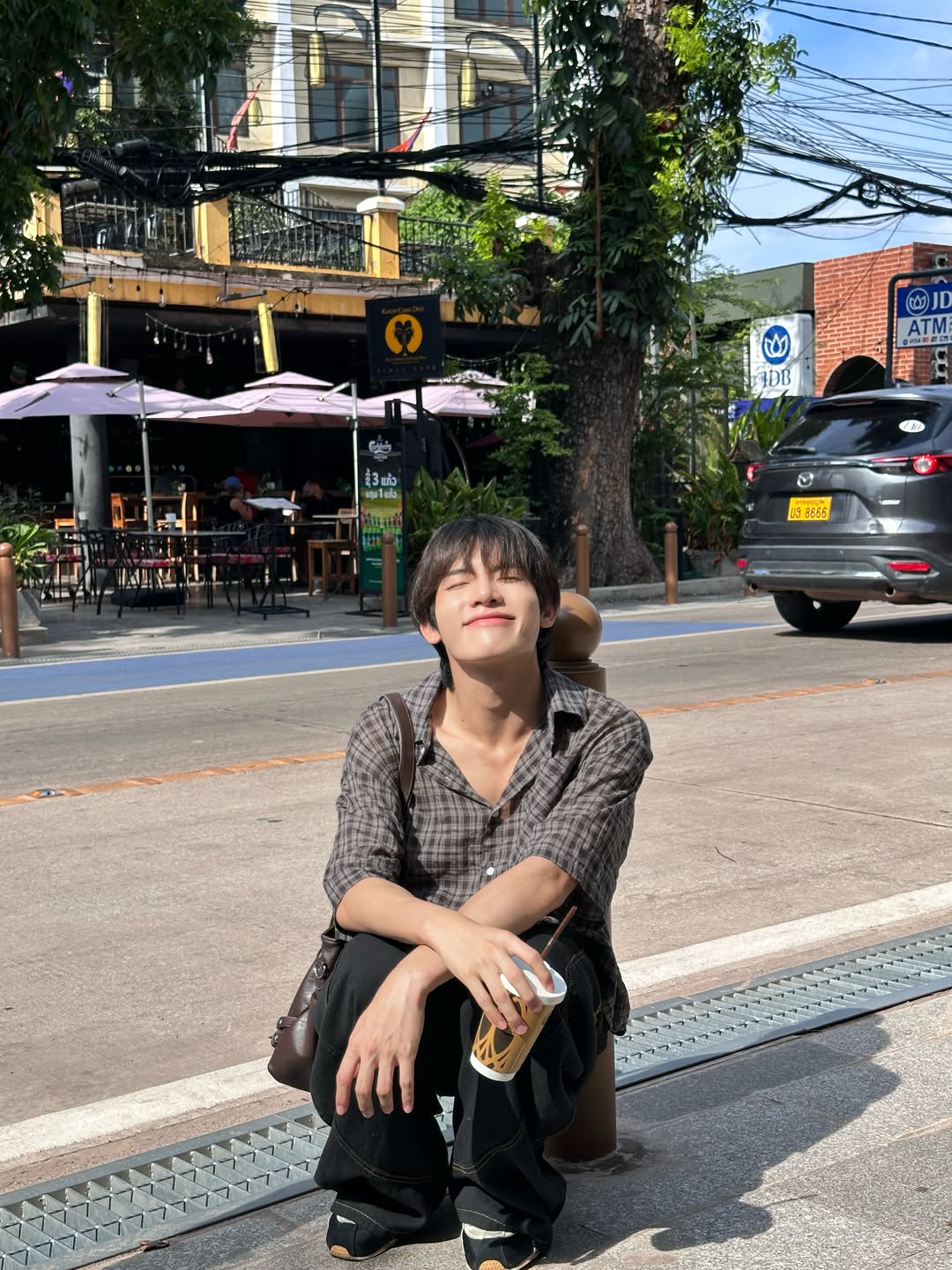 มิน - ธนกฤต ยิ่งวัฒนกุล