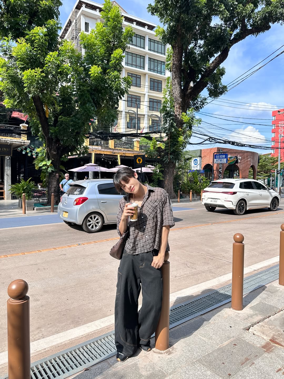 มิน - ธนกฤต ยิ่งวัฒนกุล
