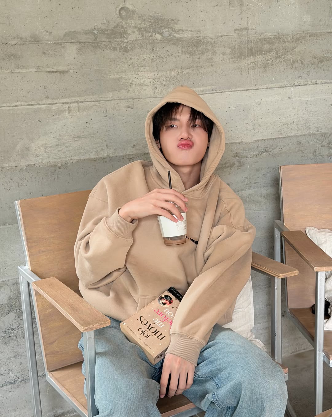 มิน - ธนกฤต ยิ่งวัฒนกุล