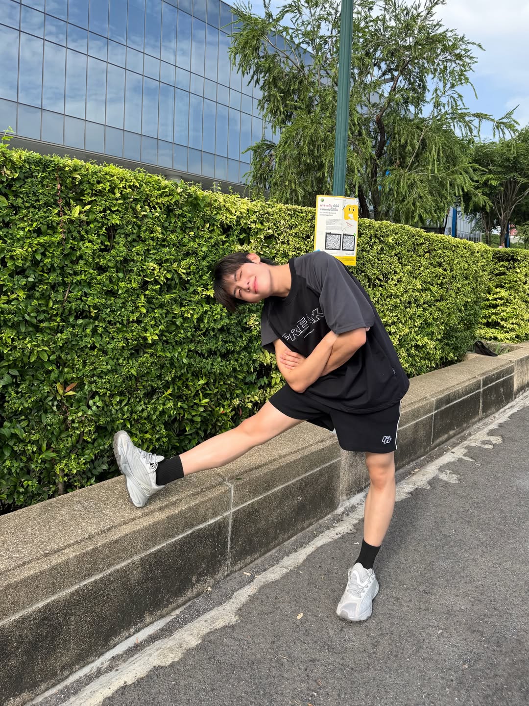 มิน - ธนกฤต ยิ่งวัฒนกุล