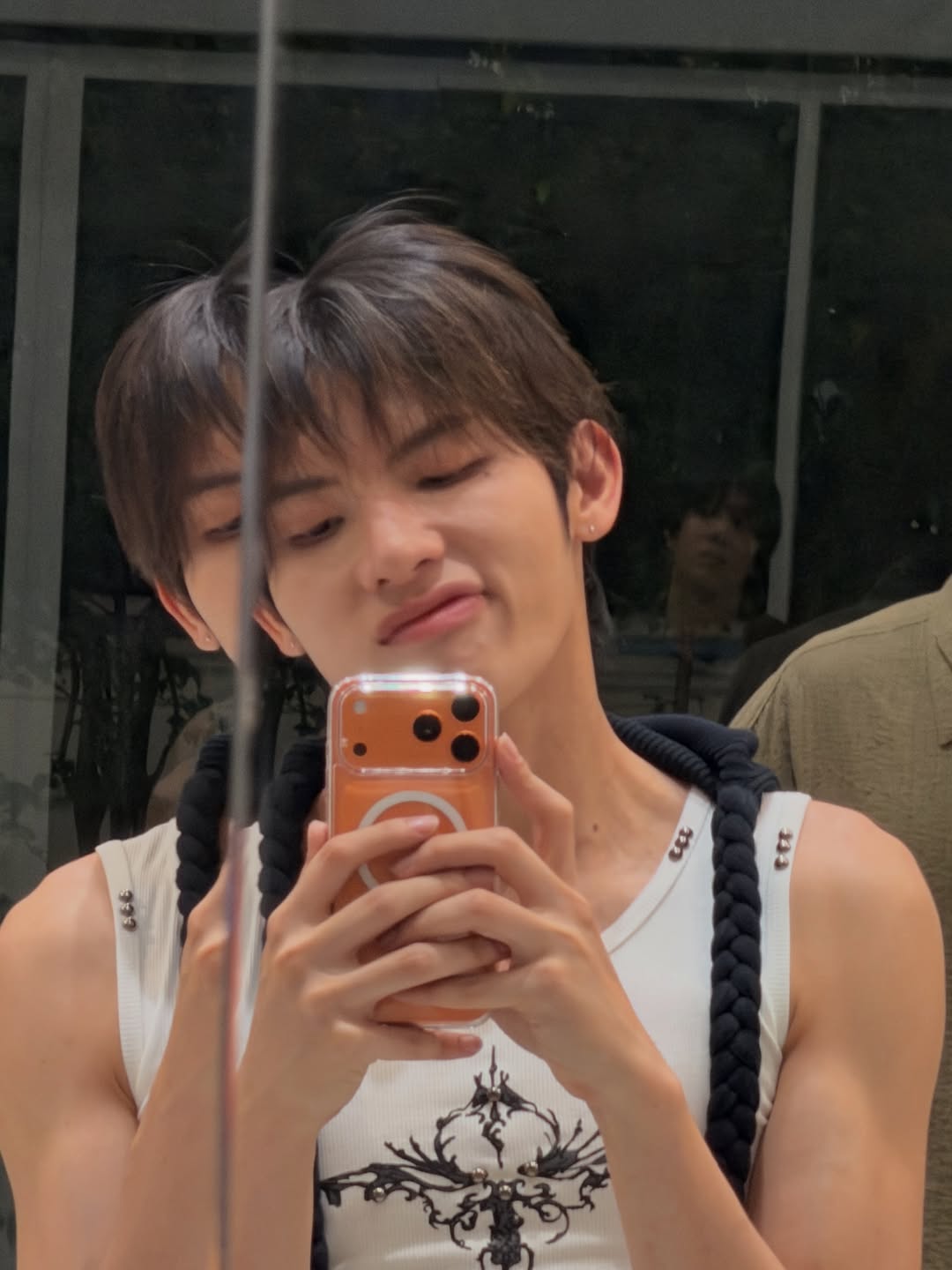 มิน - ธนกฤต ยิ่งวัฒนกุล