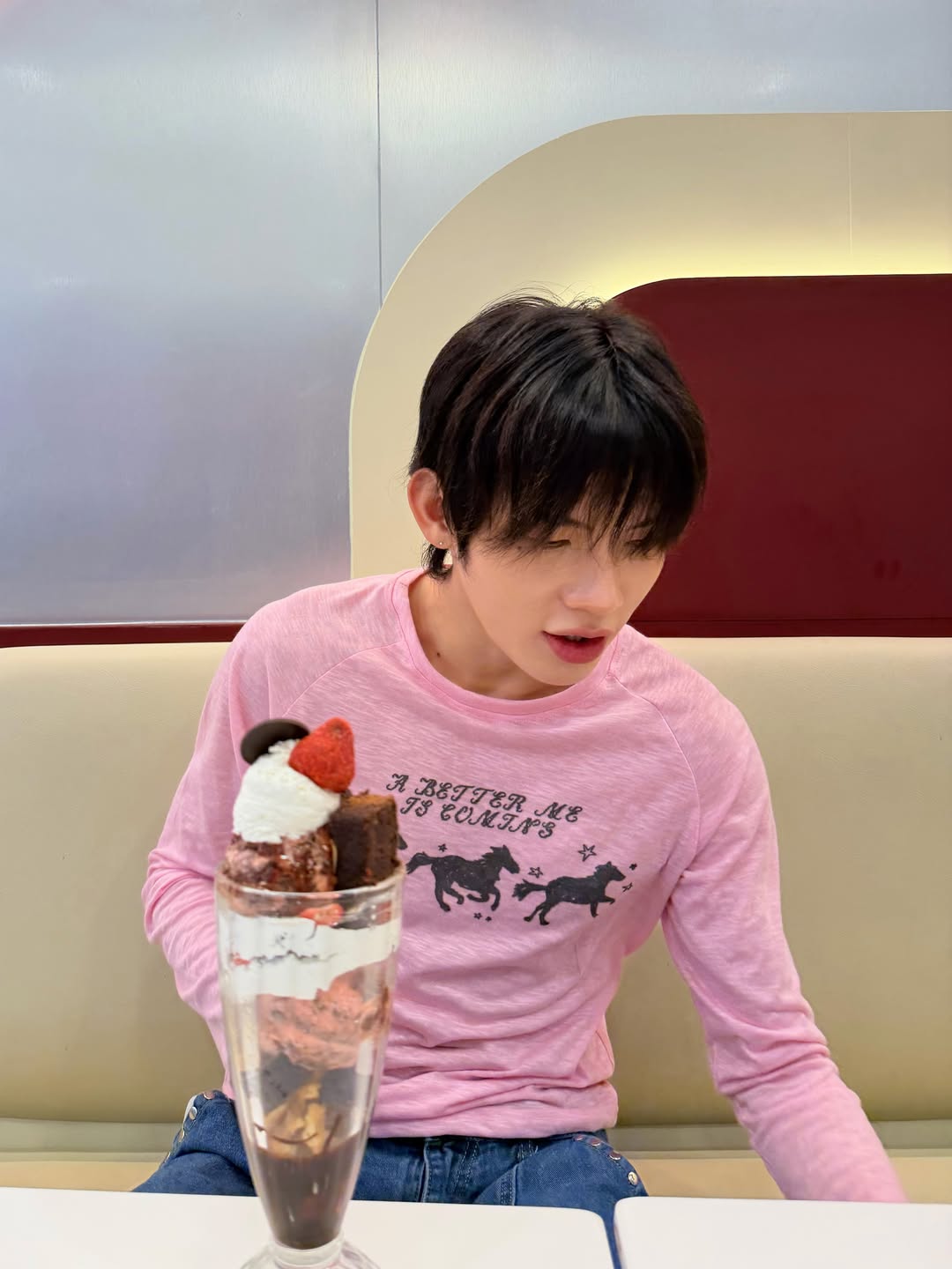 มิน - ธนกฤต ยิ่งวัฒนกุล
