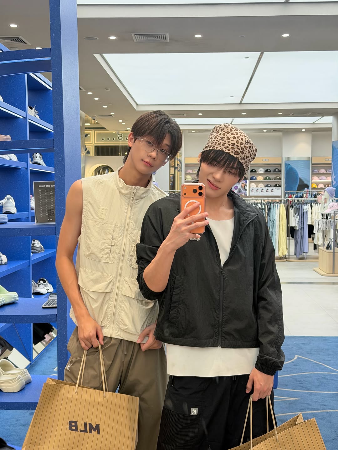มิน - ธนกฤต ยิ่งวัฒนกุล