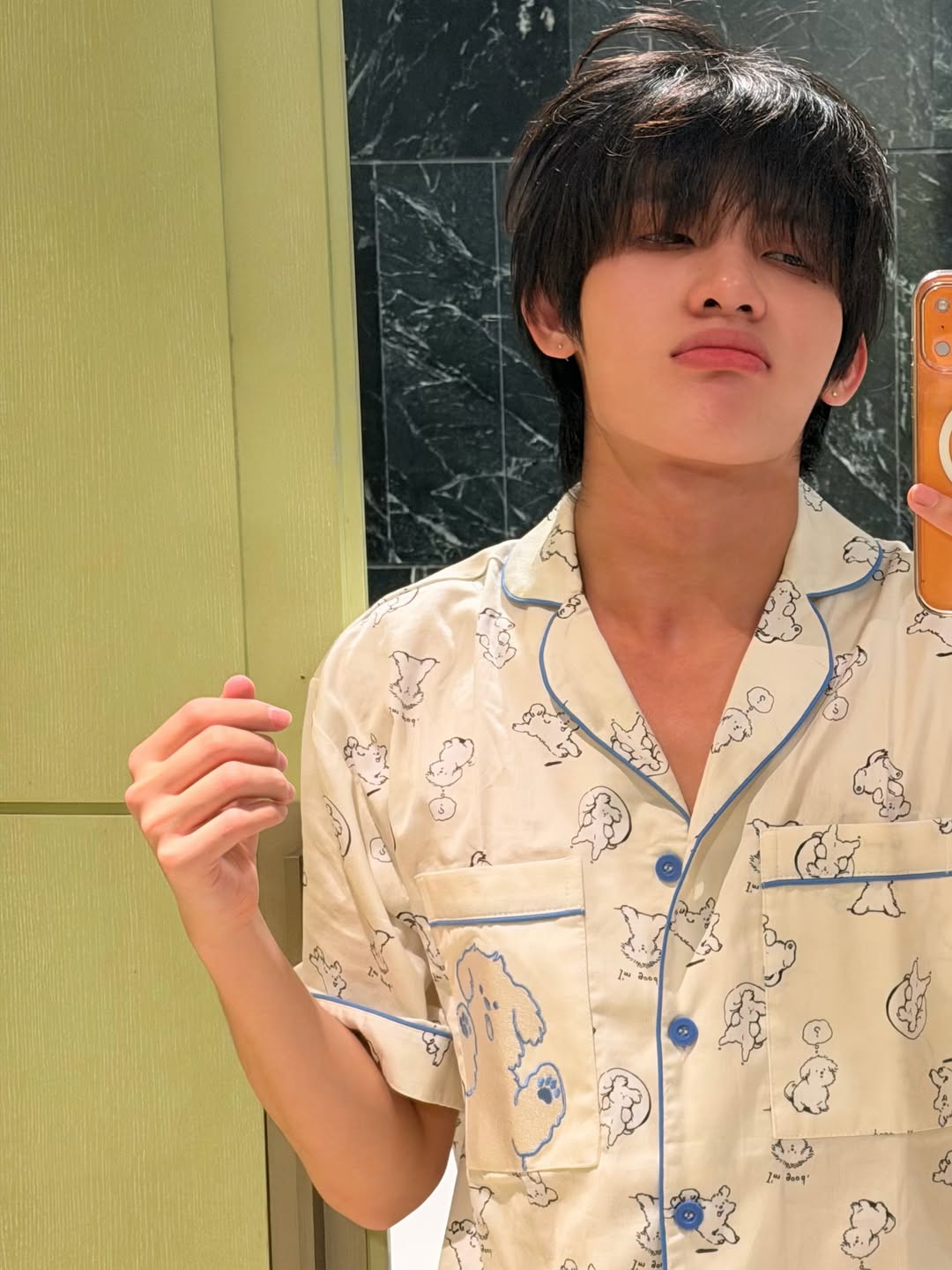 มิน - ธนกฤต ยิ่งวัฒนกุล
