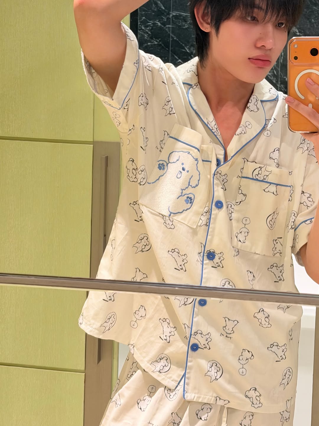 มิน - ธนกฤต ยิ่งวัฒนกุล