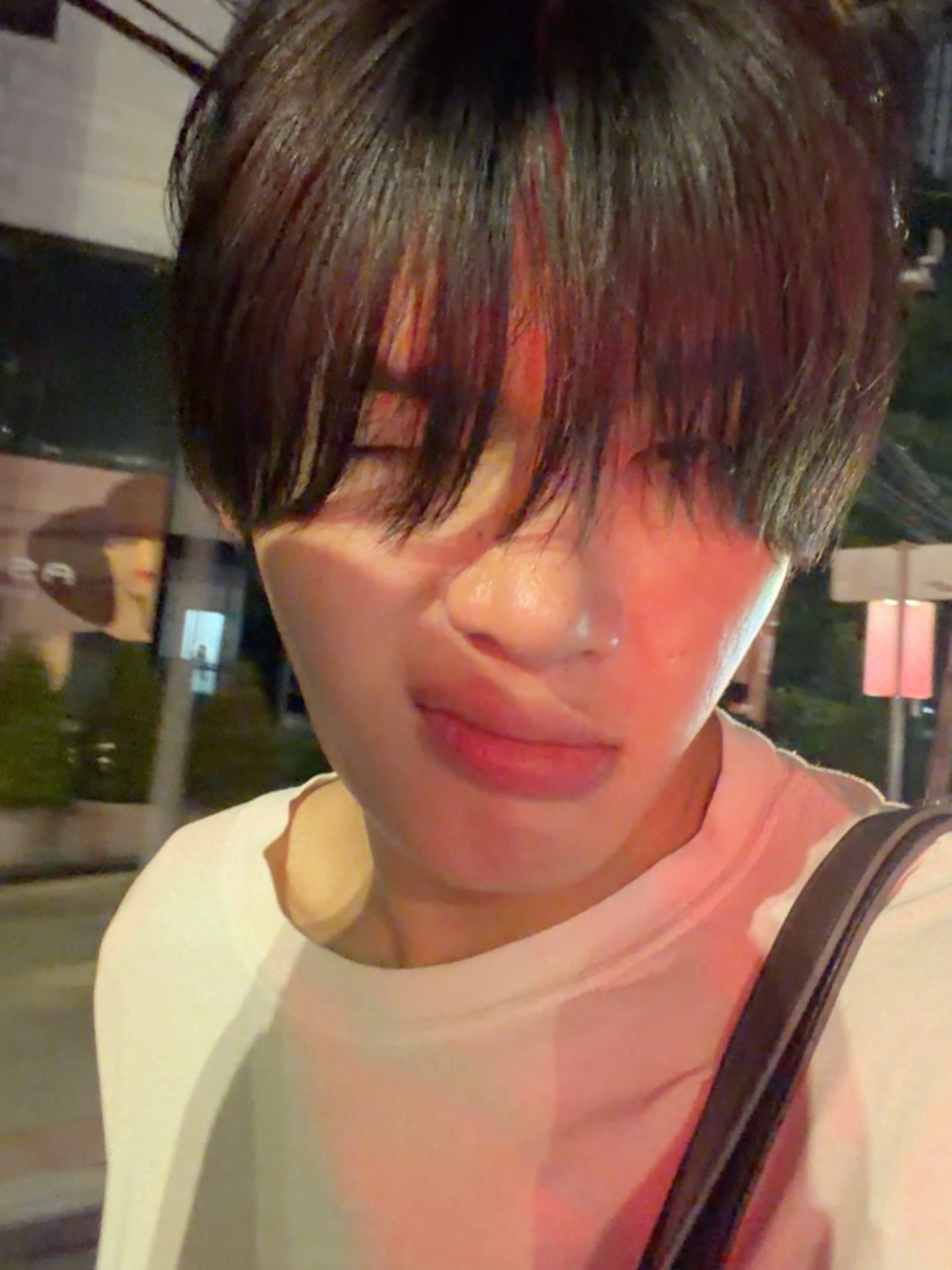 มิน - ธนกฤต ยิ่งวัฒนกุล