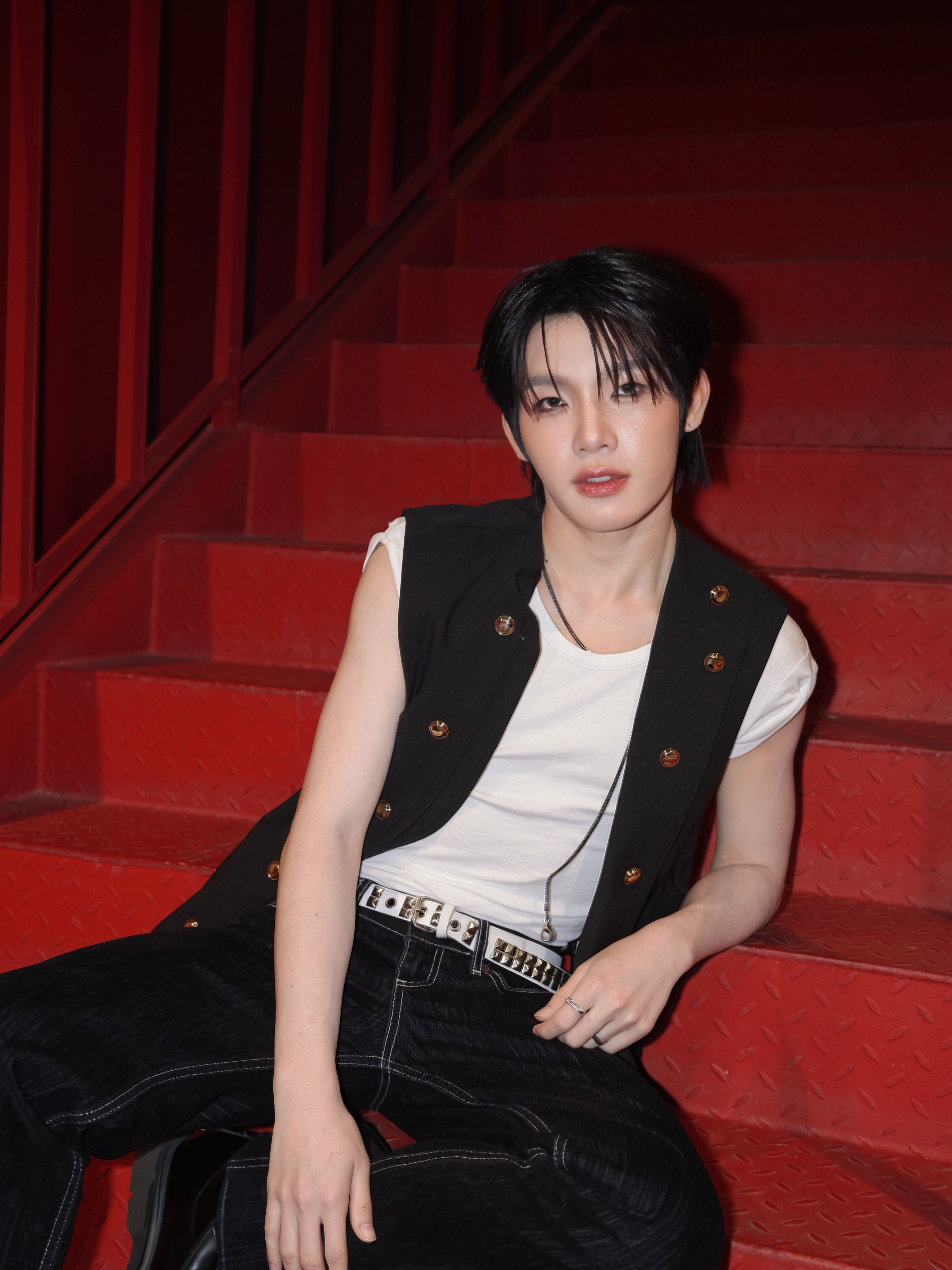 มิน - ธนกฤต ยิ่งวัฒนกุล