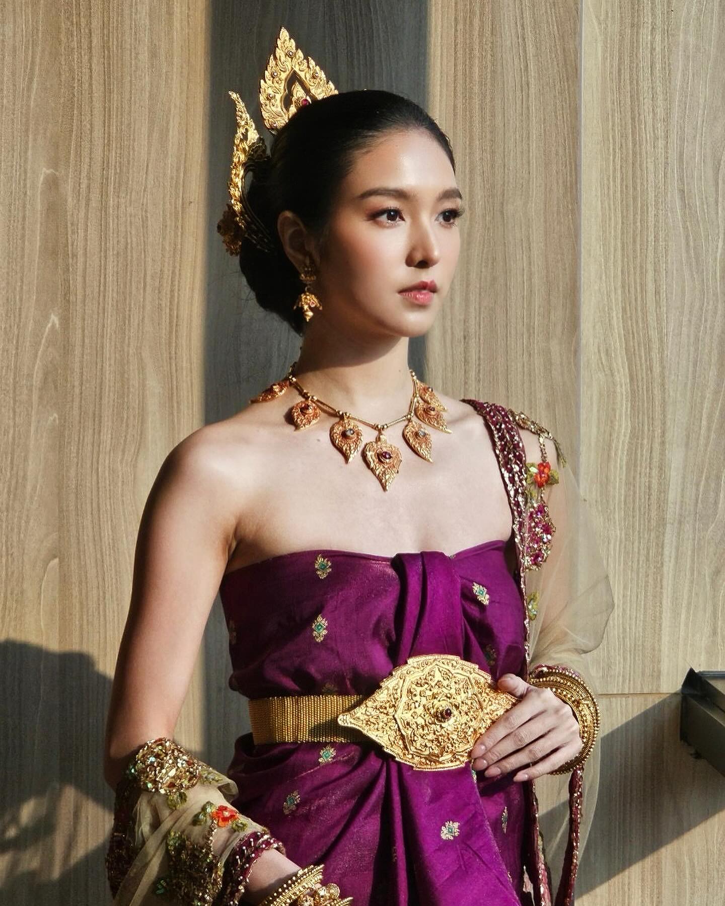 เฟิร์น - นพจิรา ฤกษ์ขจรนามกุล