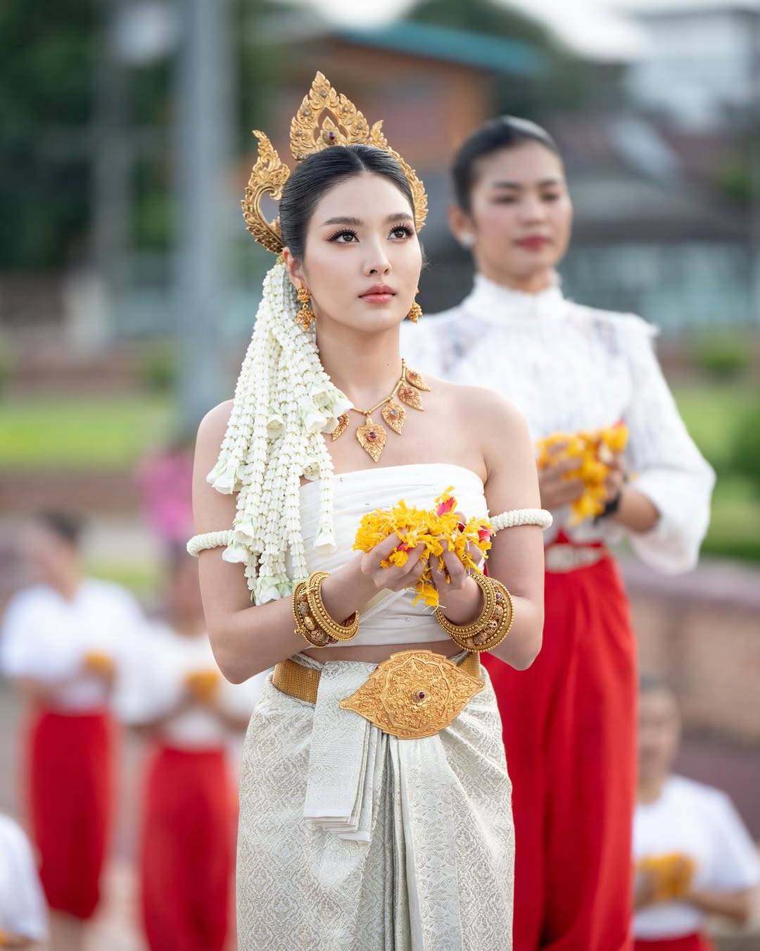 เฟิร์น - นพจิรา ฤกษ์ขจรนามกุล