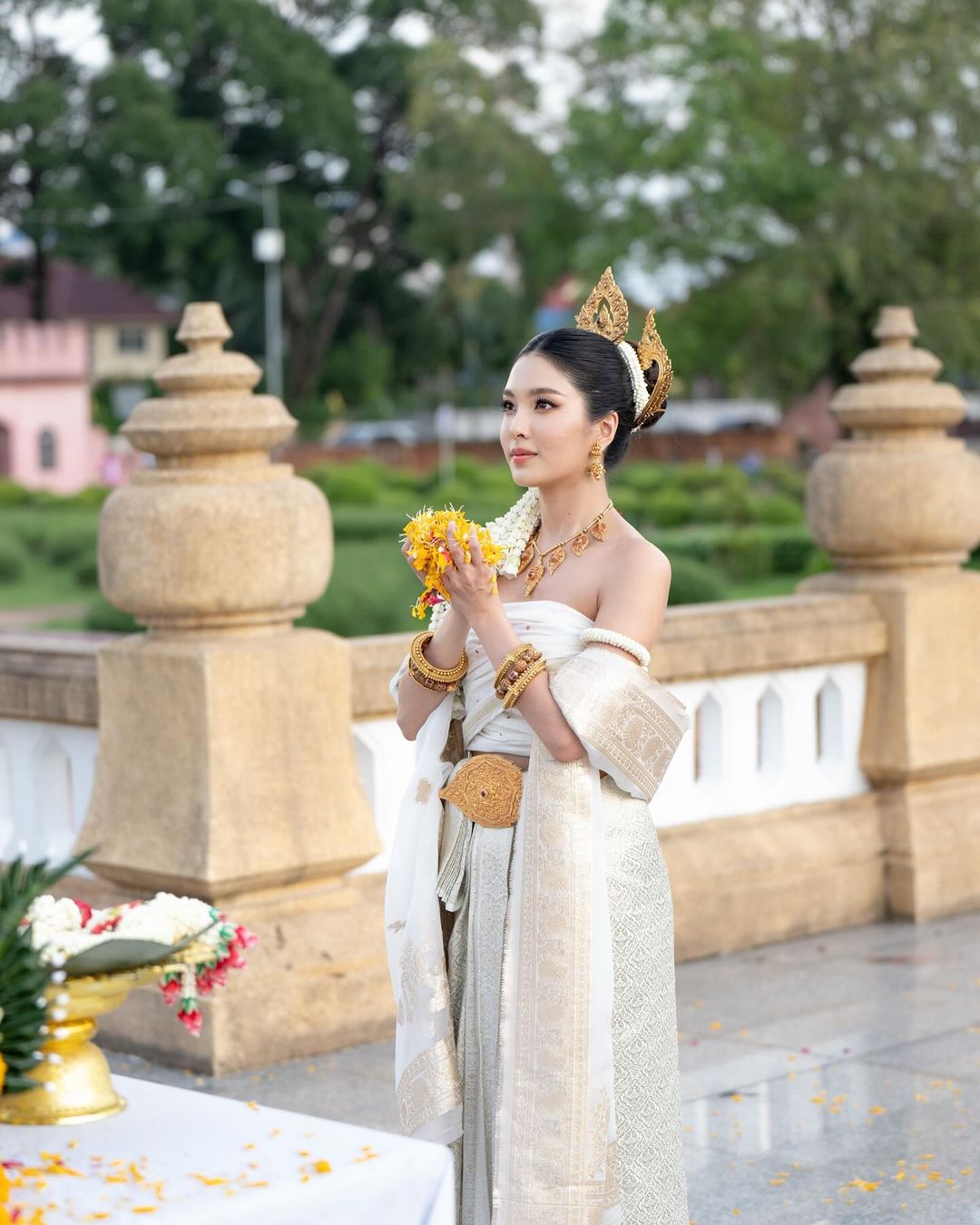 เฟิร์น - นพจิรา ฤกษ์ขจรนามกุล