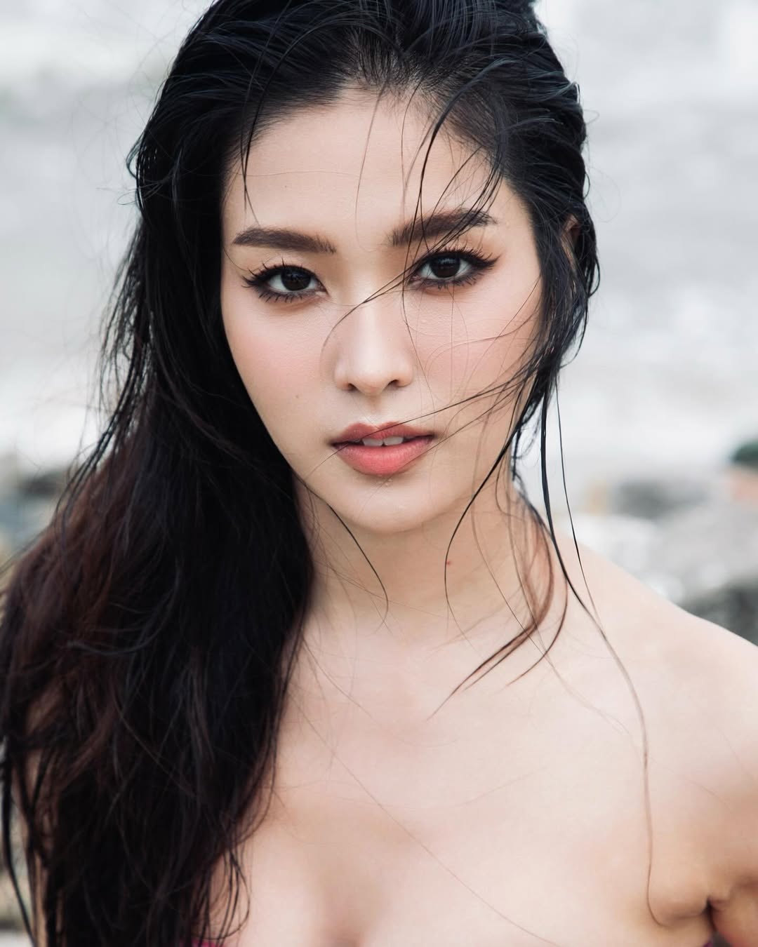 เฟิร์น - นพจิรา ฤกษ์ขจรนามกุล