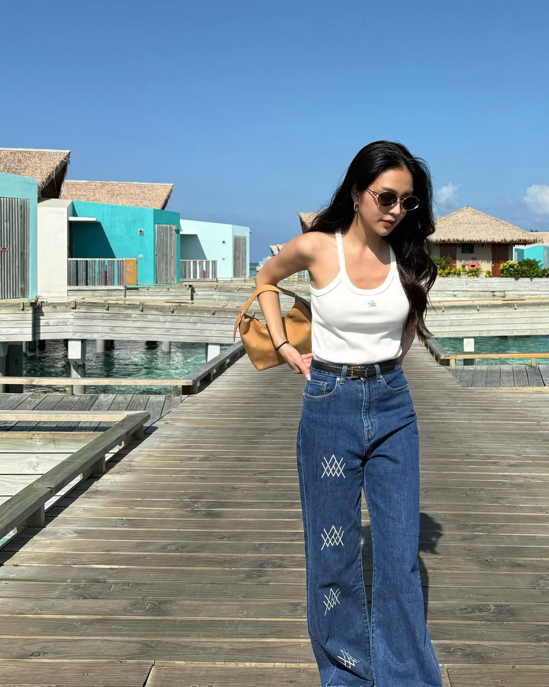 เฟิร์น - นพจิรา ฤกษ์ขจรนามกุล