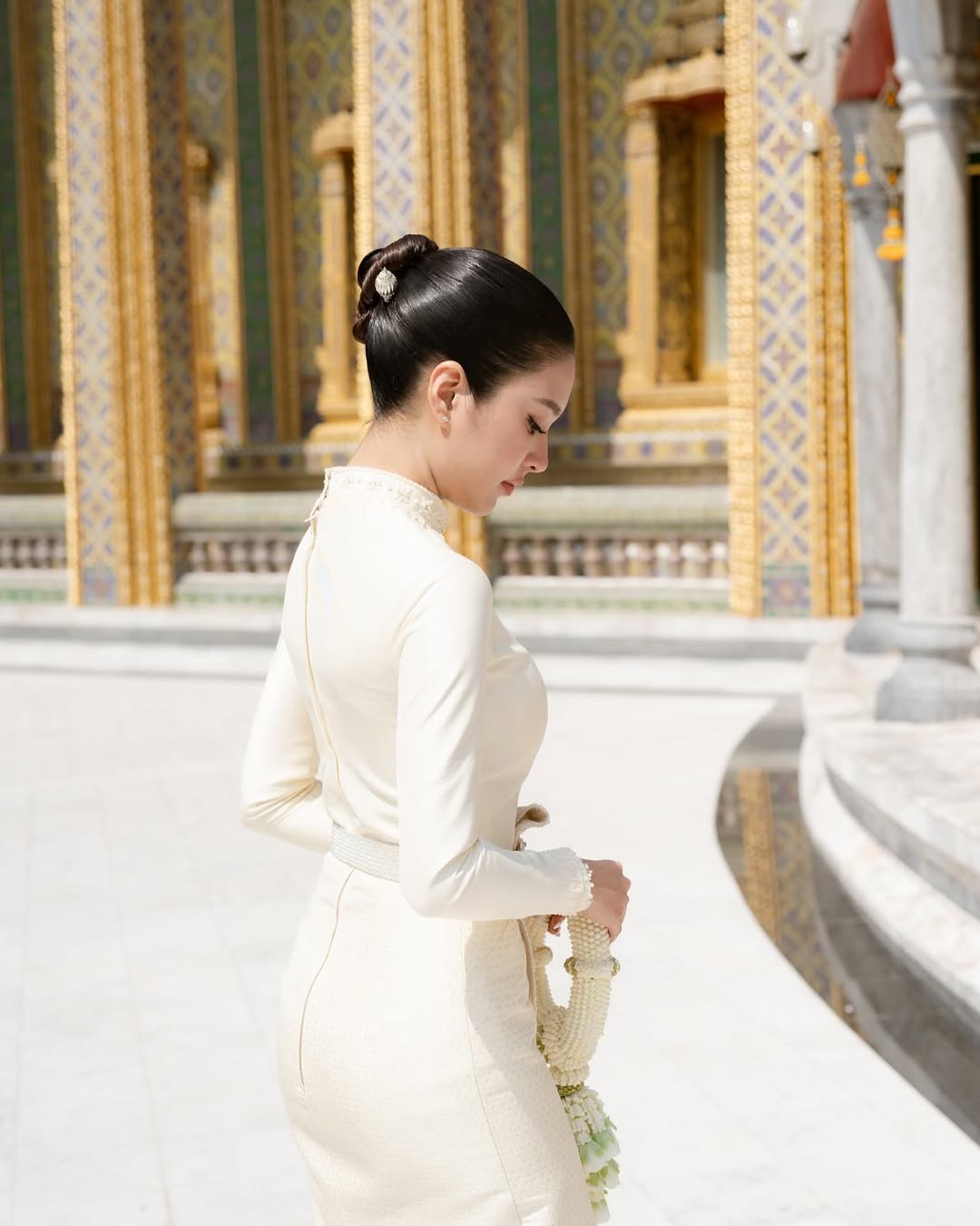 เฟิร์น - นพจิรา ฤกษ์ขจรนามกุล