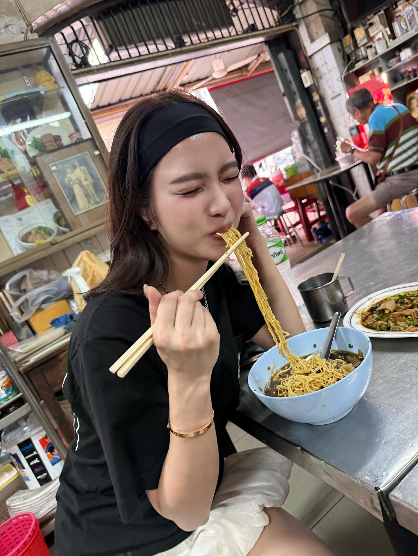 เฟิร์น - นพจิรา ฤกษ์ขจรนามกุล