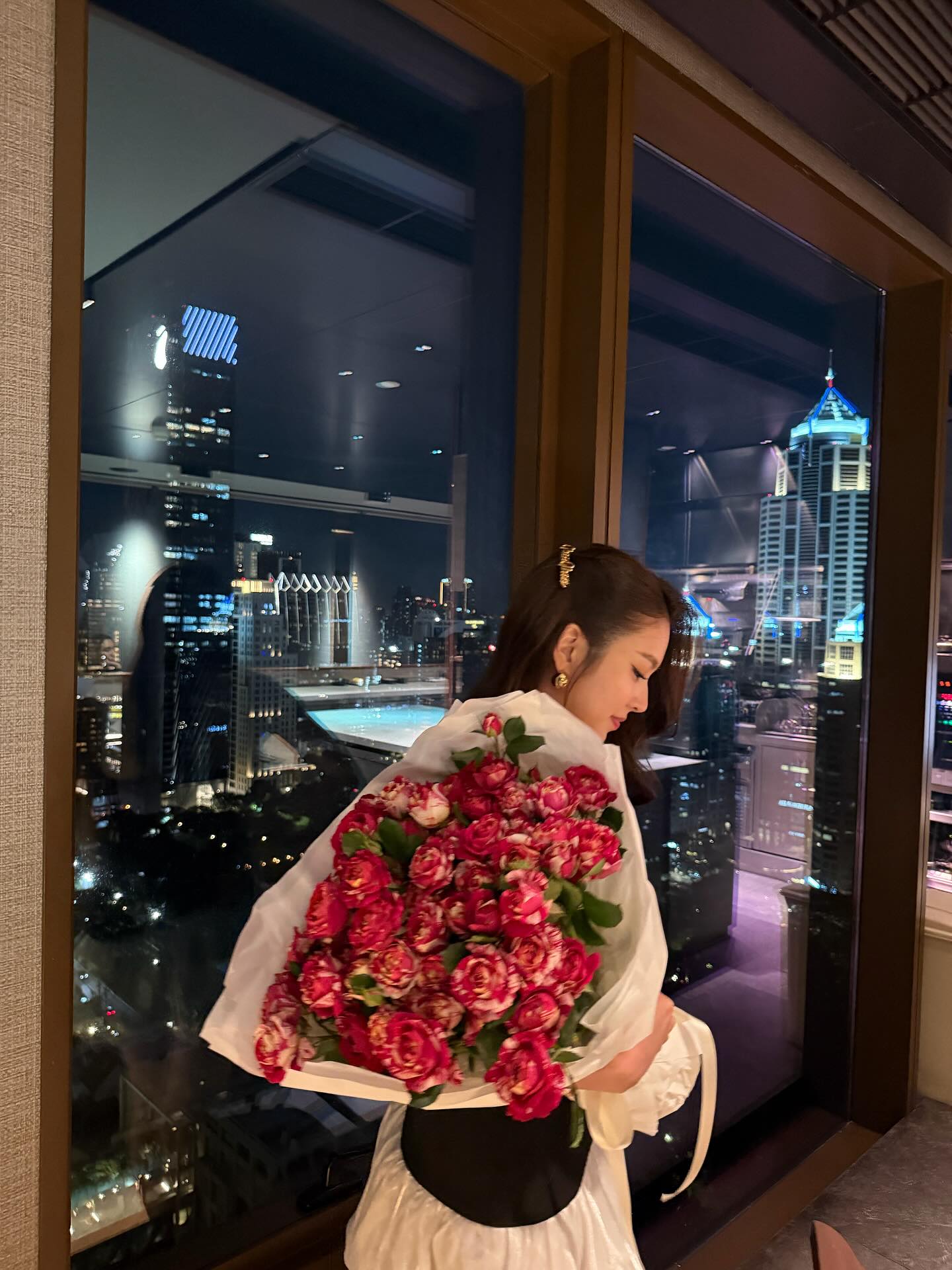 เฟิร์น - นพจิรา ฤกษ์ขจรนามกุล