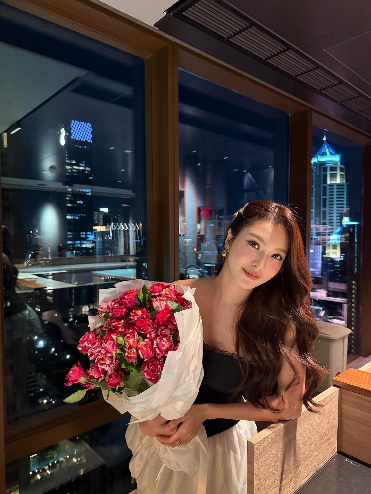 เฟิร์น - นพจิรา ฤกษ์ขจรนามกุล