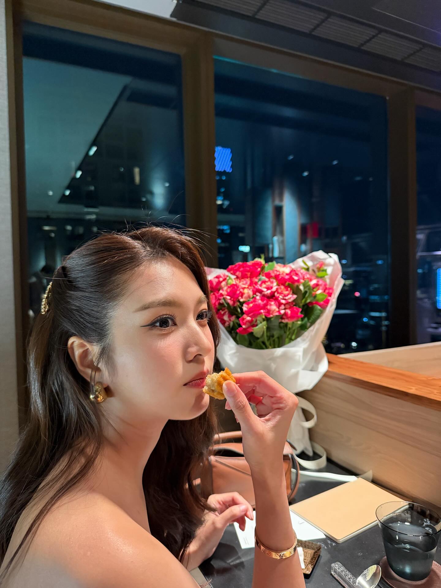 เฟิร์น - นพจิรา ฤกษ์ขจรนามกุล