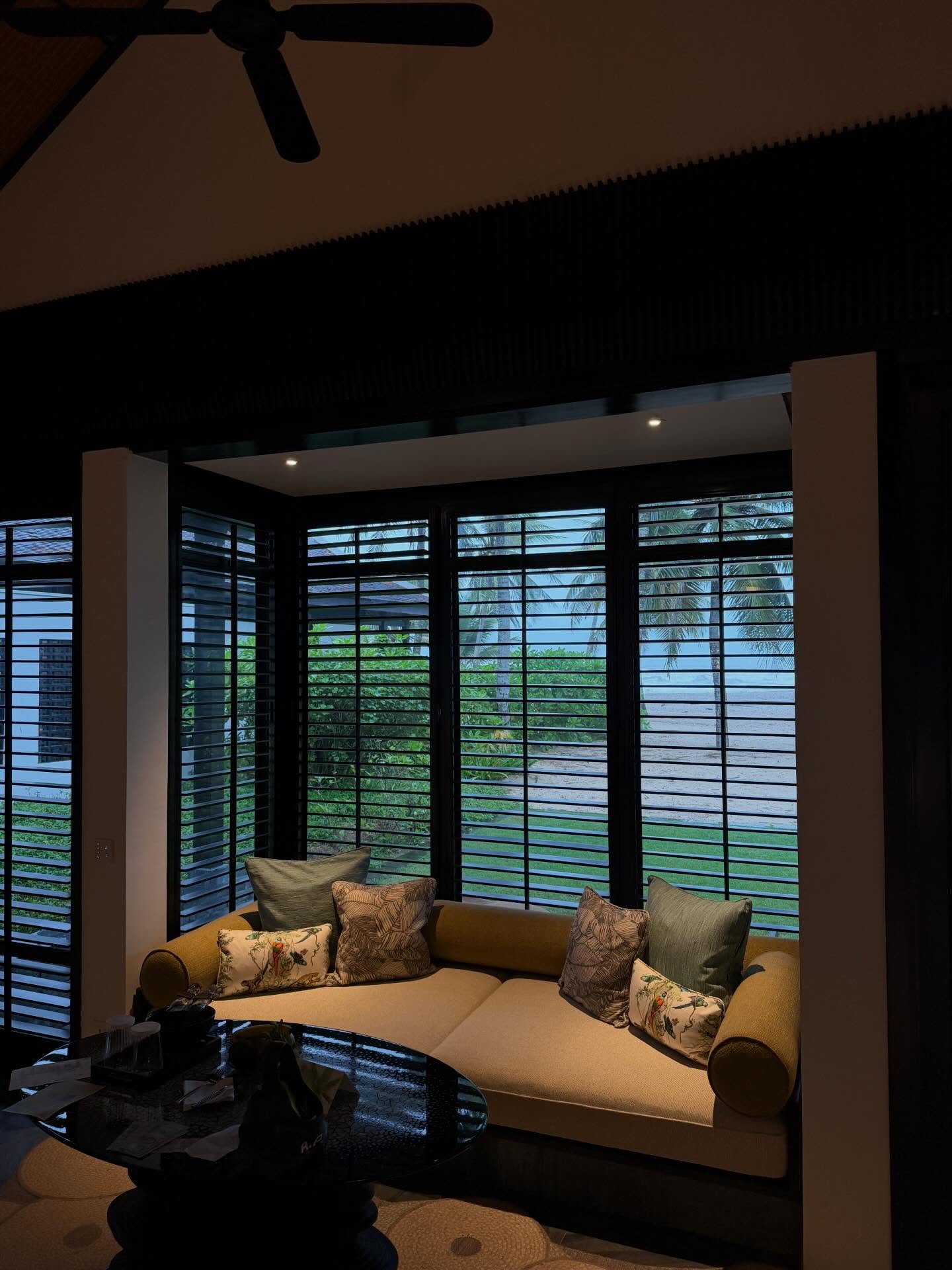 เฟิร์น - นพจิรา ฤกษ์ขจรนามกุล