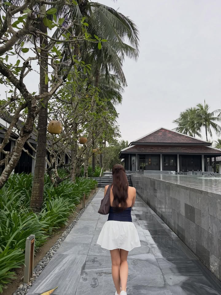 เฟิร์น - นพจิรา ฤกษ์ขจรนามกุล