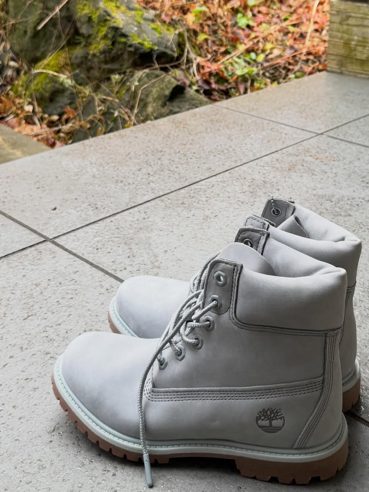 เฟิร์น - นพจิรา ฤกษ์ขจรนามกุล