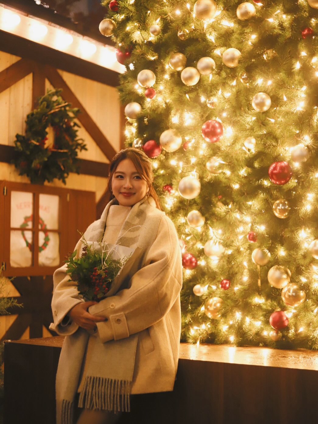 เฟิร์น - นพจิรา ฤกษ์ขจรนามกุล