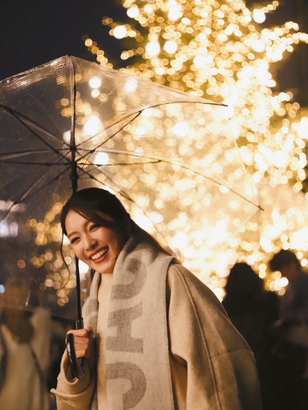 เฟิร์น - นพจิรา ฤกษ์ขจรนามกุล