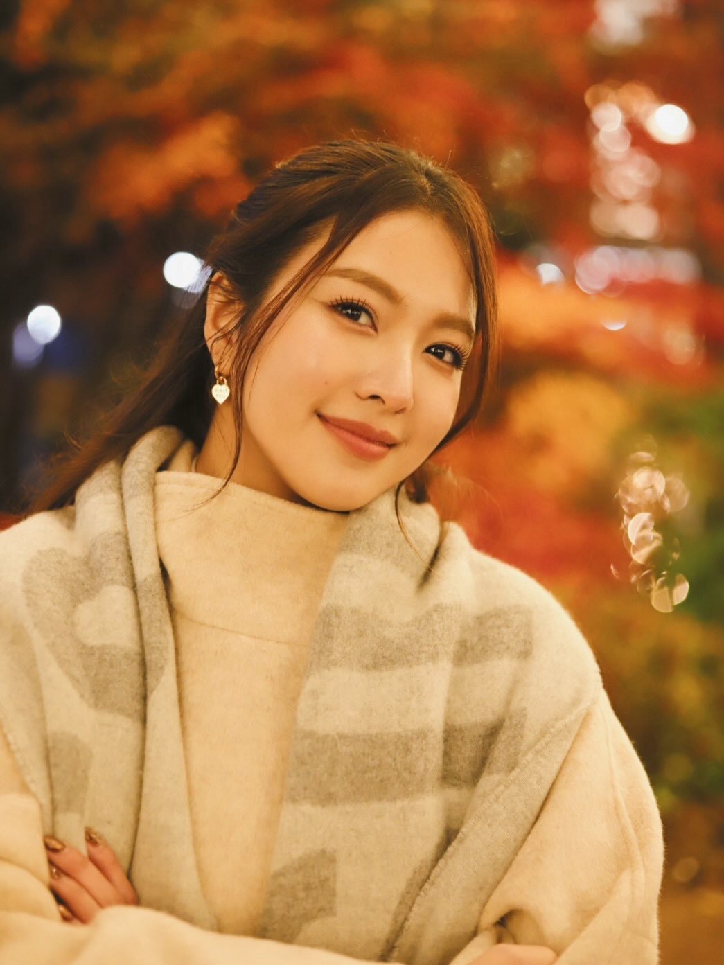 เฟิร์น - นพจิรา ฤกษ์ขจรนามกุล