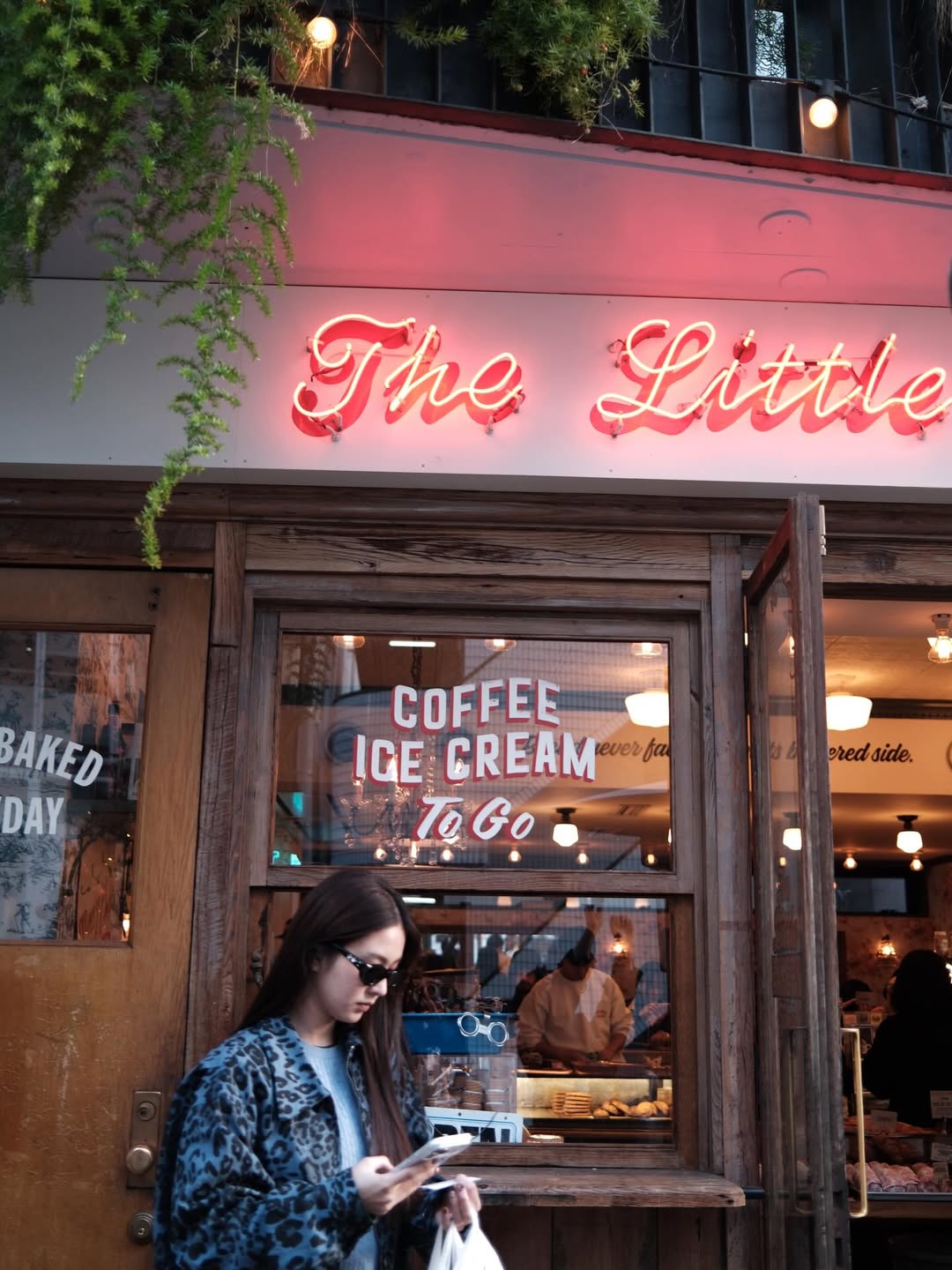 เฟิร์น - นพจิรา ฤกษ์ขจรนามกุล