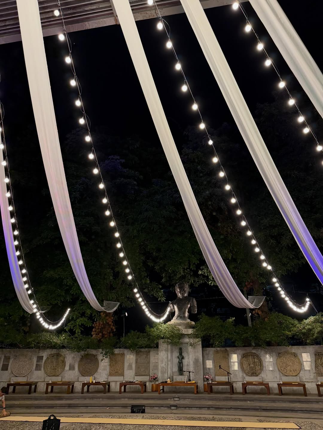 เฟิร์น - นพจิรา ฤกษ์ขจรนามกุล