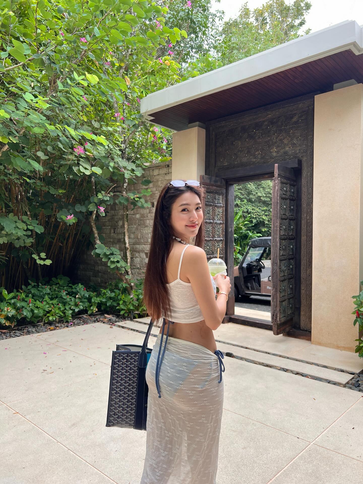 เฟิร์น - นพจิรา ฤกษ์ขจรนามกุล