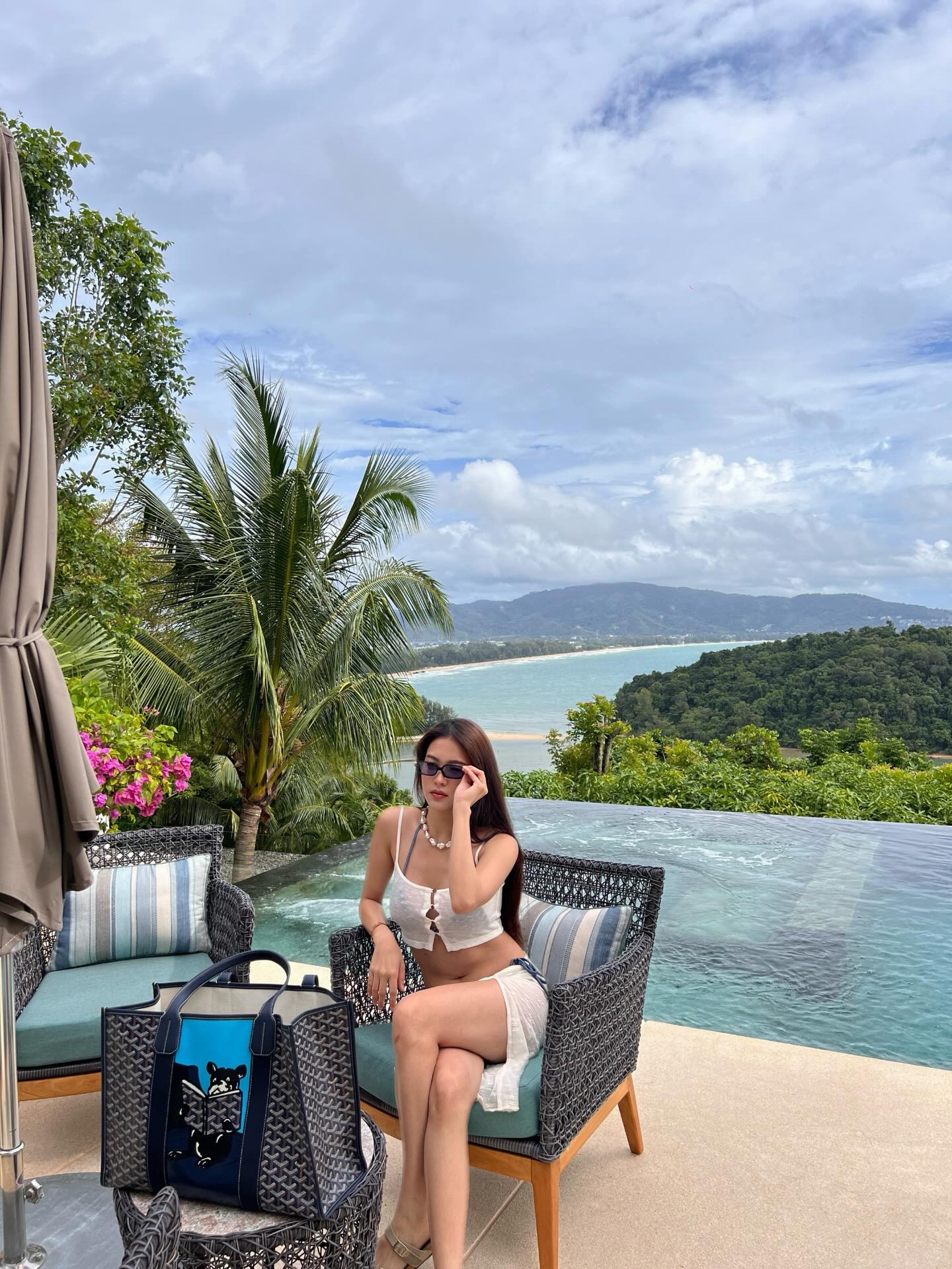 เฟิร์น - นพจิรา ฤกษ์ขจรนามกุล