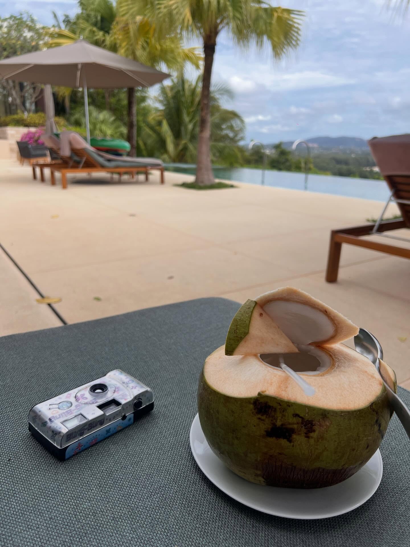 เฟิร์น - นพจิรา ฤกษ์ขจรนามกุล