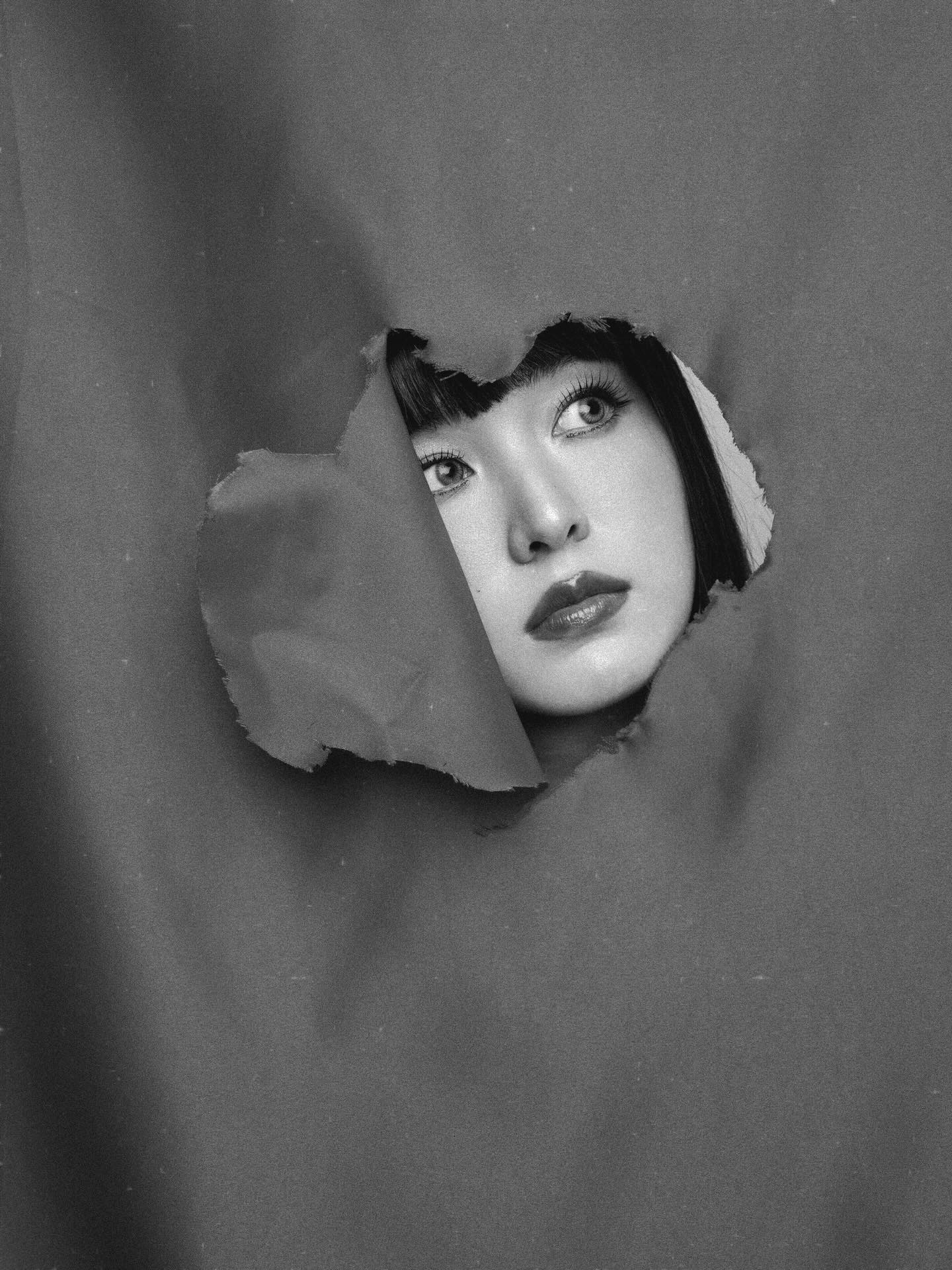 เฟิร์น - นพจิรา ฤกษ์ขจรนามกุล