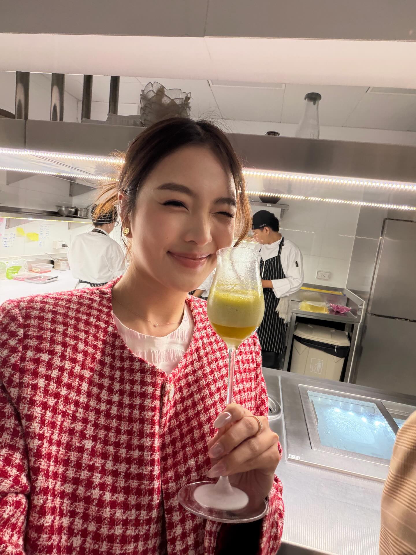 เฟิร์น - นพจิรา ฤกษ์ขจรนามกุล