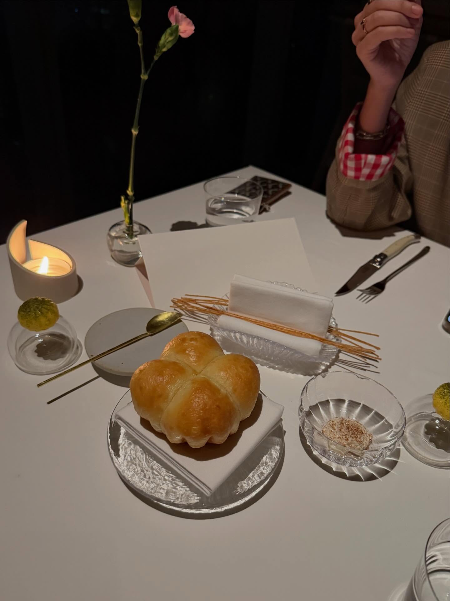 เฟิร์น - นพจิรา ฤกษ์ขจรนามกุล